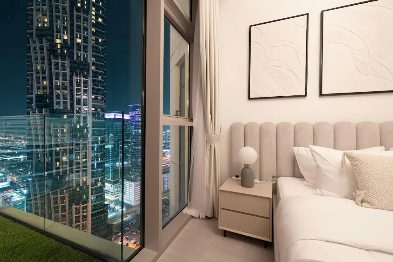 Incredible Views - Infinity Pool - New - 2Br 6 Pax Apartment Dubai 0*,  United Arab Emirates