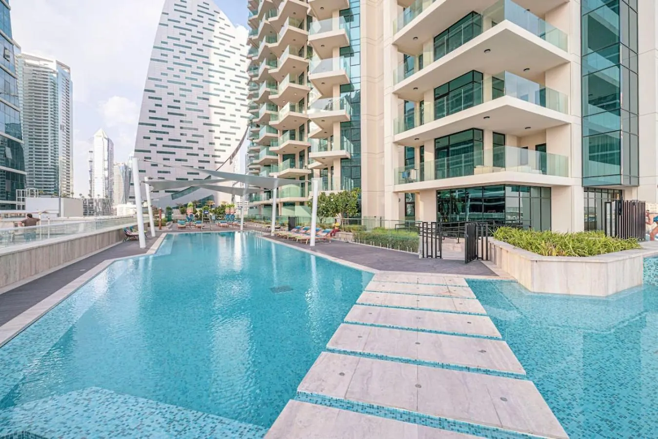 Incredible Views - Infinity Pool - New - 2Br 6 Pax Apartment Dubai 0*,  United Arab Emirates
